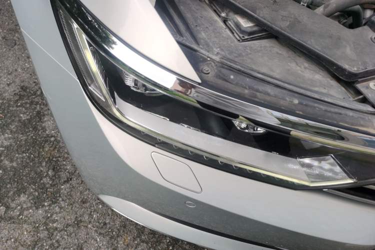 Used Volkswagen Magotan 2018 380TSI DSG Prestige Model Right Front Headlight