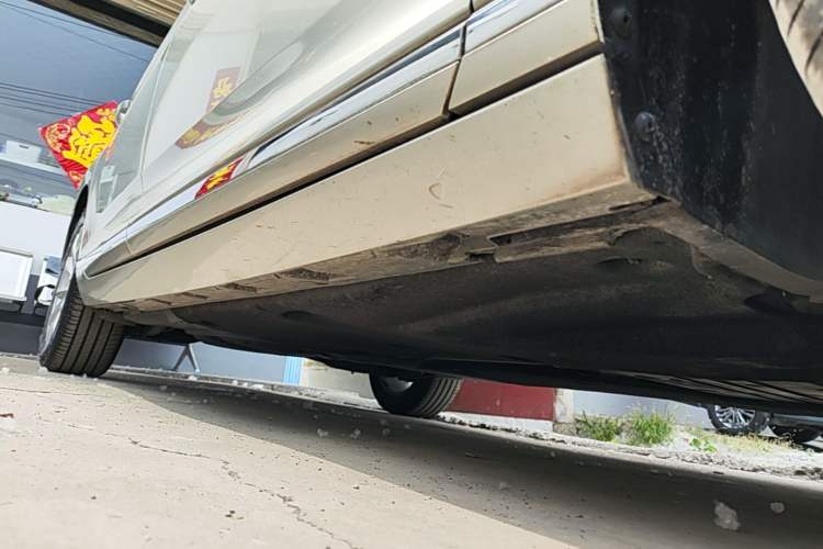 Used Volkswagen Magotan 2018 330TSI DSG Advanced Model Right Side Sill