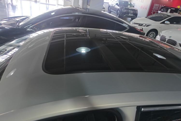 Used Volkswagen Magotan 2018 330TSI DSG Advanced Model Roof