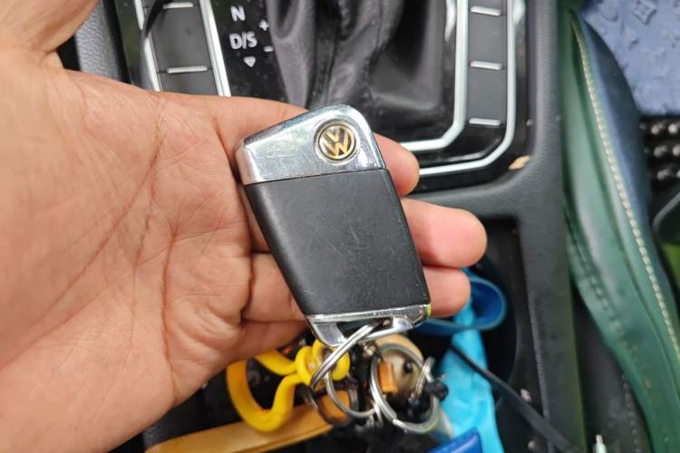 Used Volkswagen Magotan 2018 330TSI DSG Advanced Model Vehicle Key