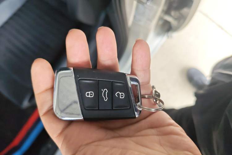 Used Volkswagen Magotan 2018 330TSI DSG Luxury Model Vehicle Key