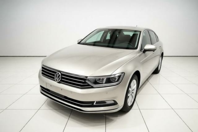 Volkswagen Magotan 2018 280TSI DSG Comfort Model مستعملة