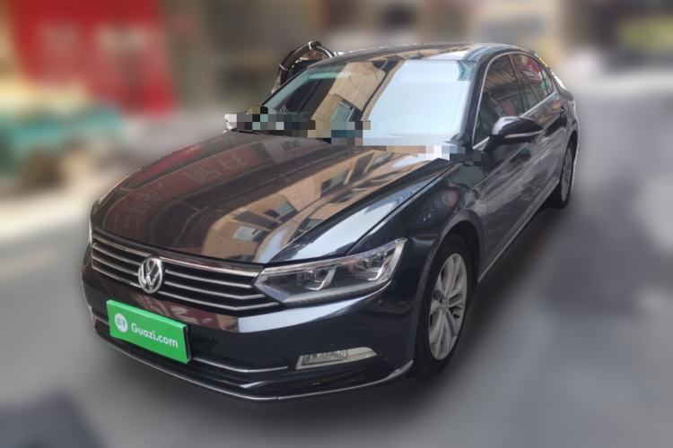 Used Volkswagen Magotan 2019 330TSI DSG Luxury Version China VI Standard Guazi used car, China used car export, Used car for sale, Used cars, Cheapest cars for sale