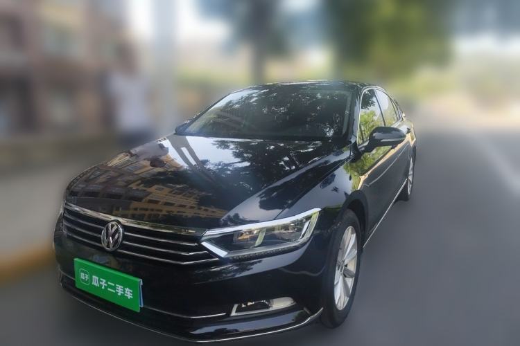 Used Volkswagen Magotan 2019 330TSI DSG Leading Model China VI Standard Guazi used car, China used car export, Used car for sale, Used  cars, Cheapest cars for sale