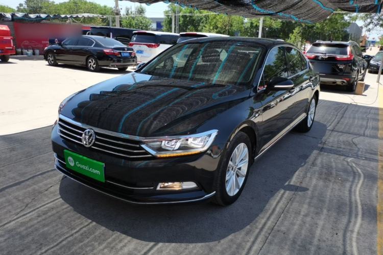 Used Volkswagen Magotan 2019 330TSI DSG Leading Edition China V Standard Guazi used car, China used car export, Used car for sale, Used  cars, Cheapest cars for sale