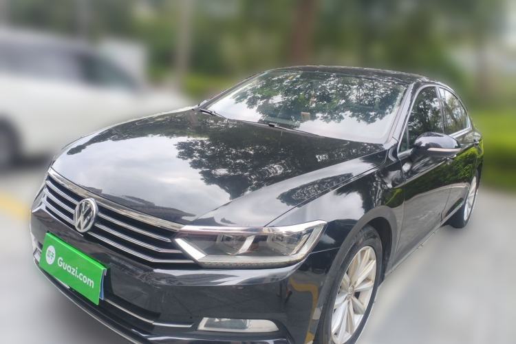 Used Volkswagen Magotan 2019 330TSI DSG Leading Edition China V Standard Guazi used car, China used car export, Used car for sale, Used cars, Cheapest cars for sale