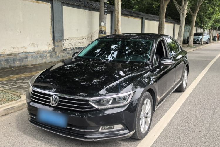 Used Volkswagen Magotan 2019 330TSI DSG Luxury Version China VI Standard Guazi used car, China used car export, Used car for sale, Used cars, Cheapest cars for sale