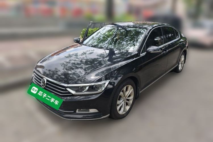 Used Volkswagen Magotan 2019 330TSI DSG Luxury Model China V Standard Guazi used car, China used car export, Used car for sale, Used cars, Cheapest cars for sale