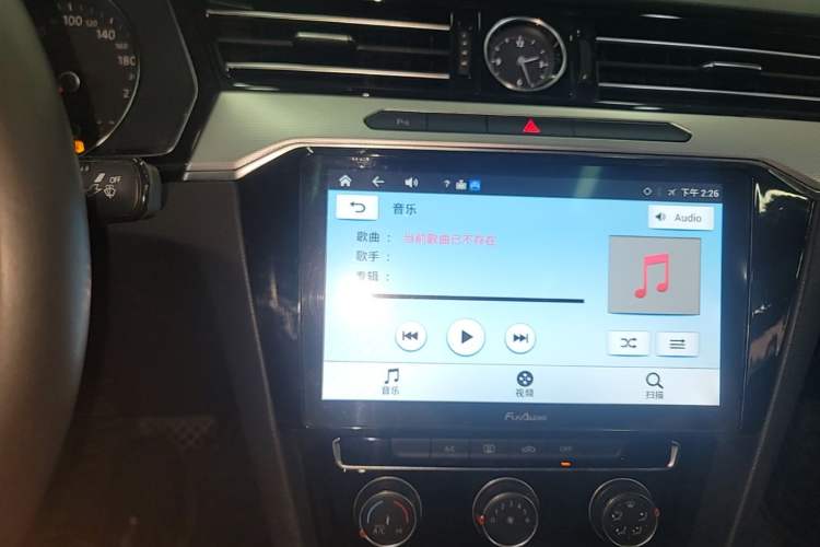 Used Volkswagen Magotan 2019 330TSI DSG Leading Edition China V Standard Audio And AC Panel