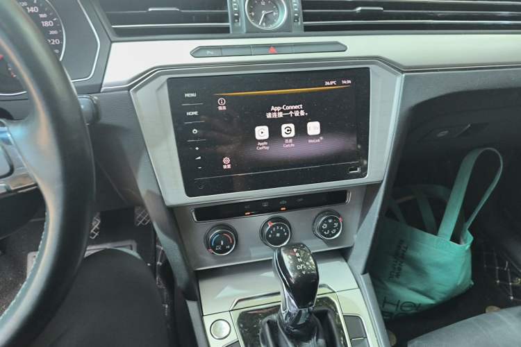Used Volkswagen Magotan 2019 280TSI DSG Comfort Model China VI Standard Audio And AC Panel