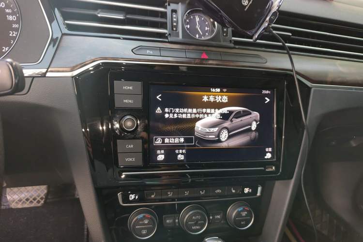 Used Volkswagen Magotan 2019 330TSI DSG Luxury Model China V Standard Audio And AC Panel
