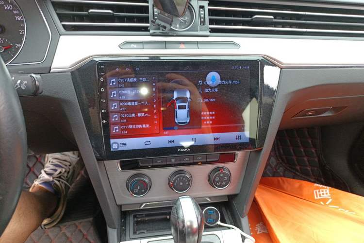Used Volkswagen Magotan 2019 280TSI DSG Comfort Model China V Standard Audio And AC Panel