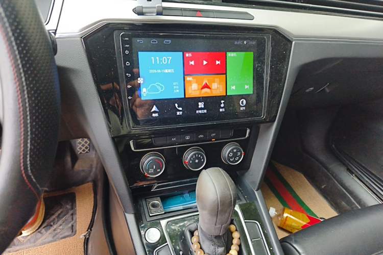 Used Volkswagen Magotan 2019 330TSI DSG Leading Model China VI Standard Audio And AC Panel