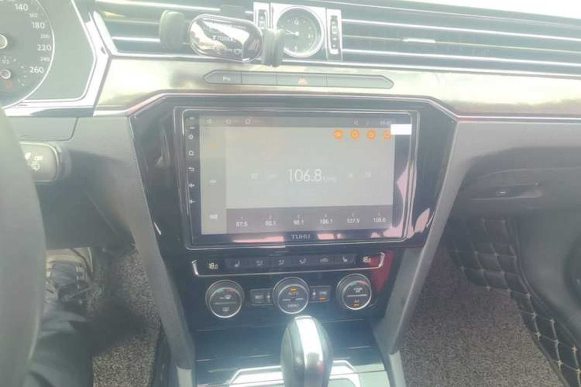 Used Volkswagen Magotan 2019 330TSI DSG Luxury Model China V Standard Audio And AC Panel