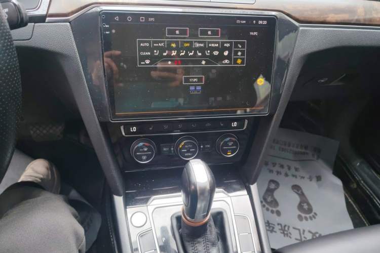 Used Volkswagen Magotan 2019 380TSI DSG Luxury Model China V Standard Audio And AC Panel