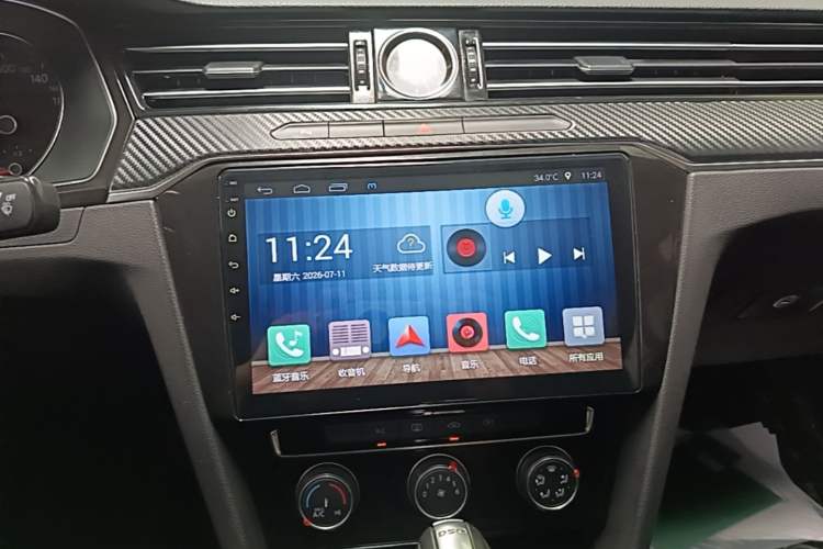Used Volkswagen Magotan 2019 330TSI DSG Leading Edition China V Standard Audio And AC Panel