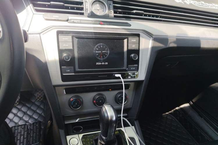 Used Volkswagen Magotan 2019 280TSI DSG Comfort Model China V Standard Audio And AC Panel