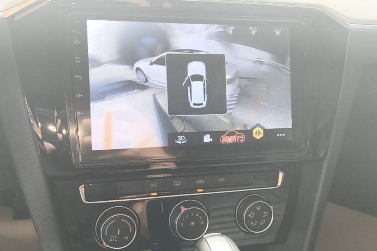 Used Volkswagen Magotan 2019 330TSI DSG Leading Model China VI Standard Audio And AC Panel
