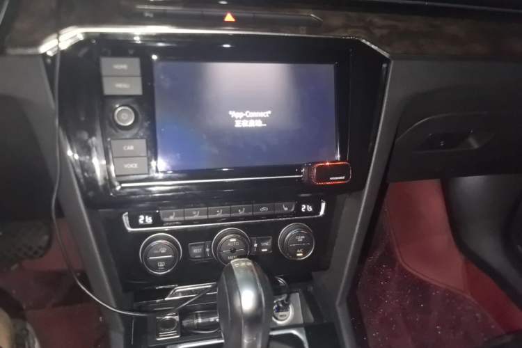 Used Volkswagen Magotan 2019 330TSI DSG Luxury Model China V Standard Audio And AC Panel