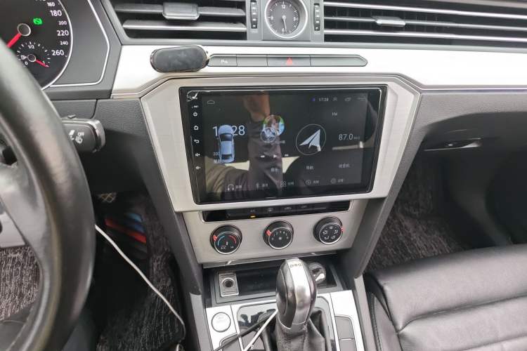 Used Volkswagen Magotan 2019 280TSI DSG Comfort Model China V Standard Audio And AC Panel