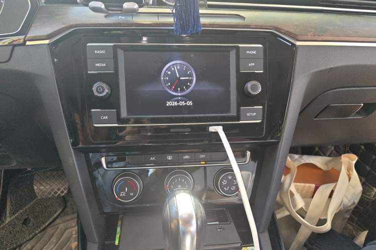 Used Volkswagen Magotan 2019 330TSI DSG Leading Edition China V Standard Audio And AC Panel