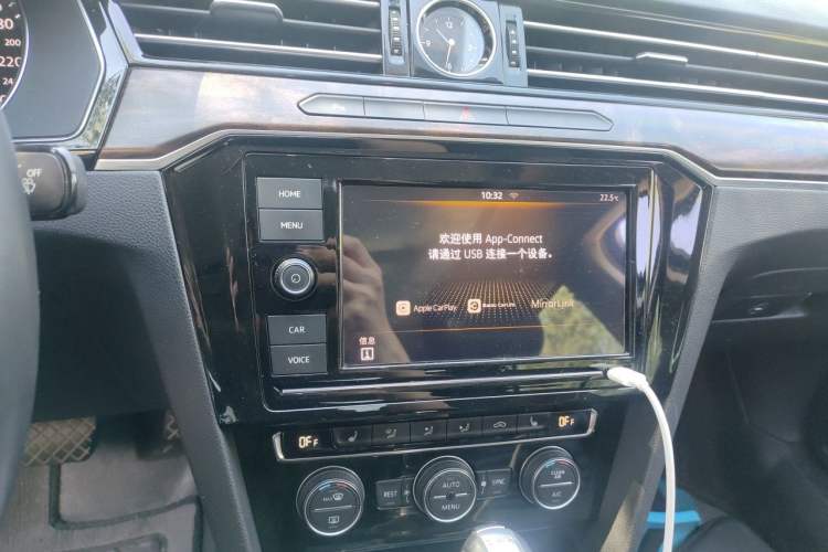 Used Volkswagen Magotan 2019 330TSI DSG Luxury Model China V Standard Audio And AC Panel