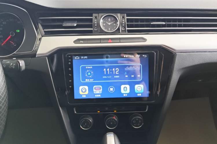 Used Volkswagen Magotan 2019 330TSI DSG Leading Edition China V Standard Audio And AC Panel