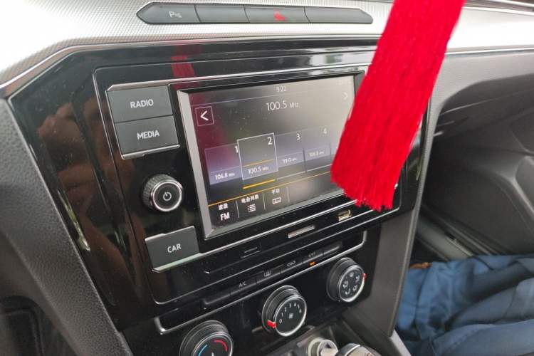 Used Volkswagen Magotan 2019 330TSI DSG Leading Model China VI Standard Audio And AC Panel