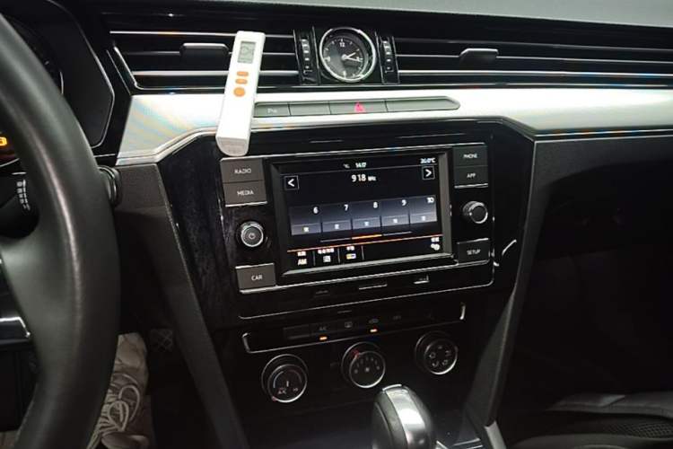 Used Volkswagen Magotan 2019 330TSI DSG Leading Model China VI Standard Audio And AC Panel