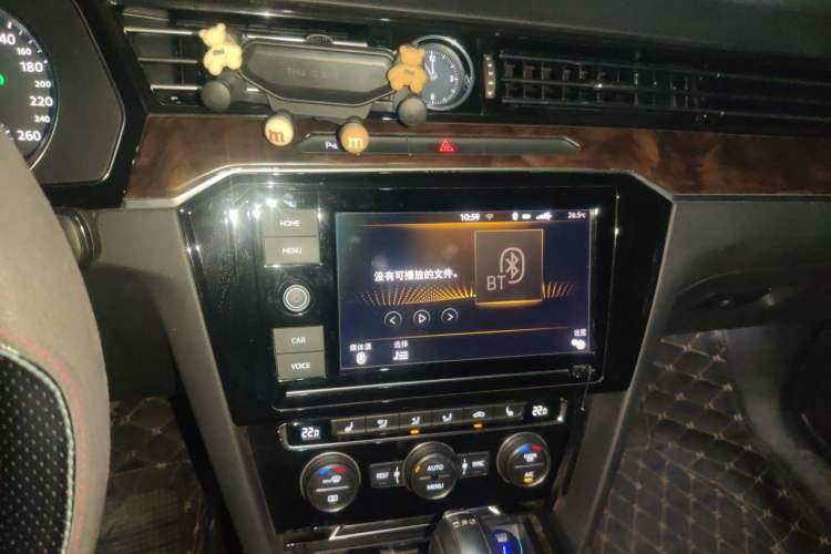 Used Volkswagen Magotan 2019 330TSI DSG Luxury Version China VI Standard Audio And AC Panel