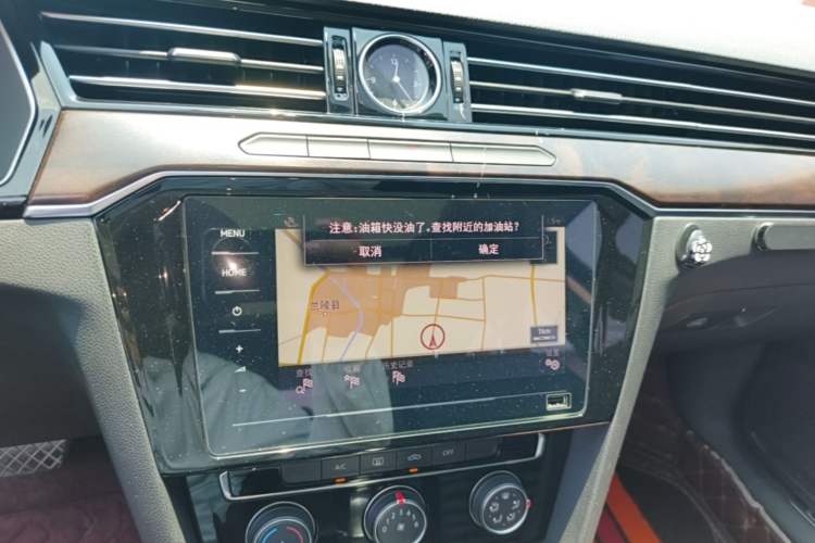 Used Volkswagen Magotan 2019 330TSI DSG Leading Model China VI Standard Audio And AC Panel