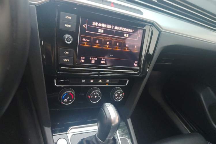 Used Volkswagen Magotan 2019 330TSI DSG Leading Model China VI Standard Audio And AC Panel
