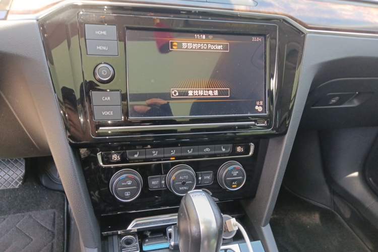 Used Volkswagen Magotan 2019 380TSI DSG Luxury Model China V Standard Audio And AC Panel