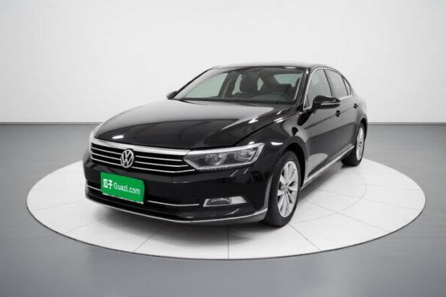 Ojetý Volkswagen Magotan 2019 330TSI DSG Luxury Model China V Standard