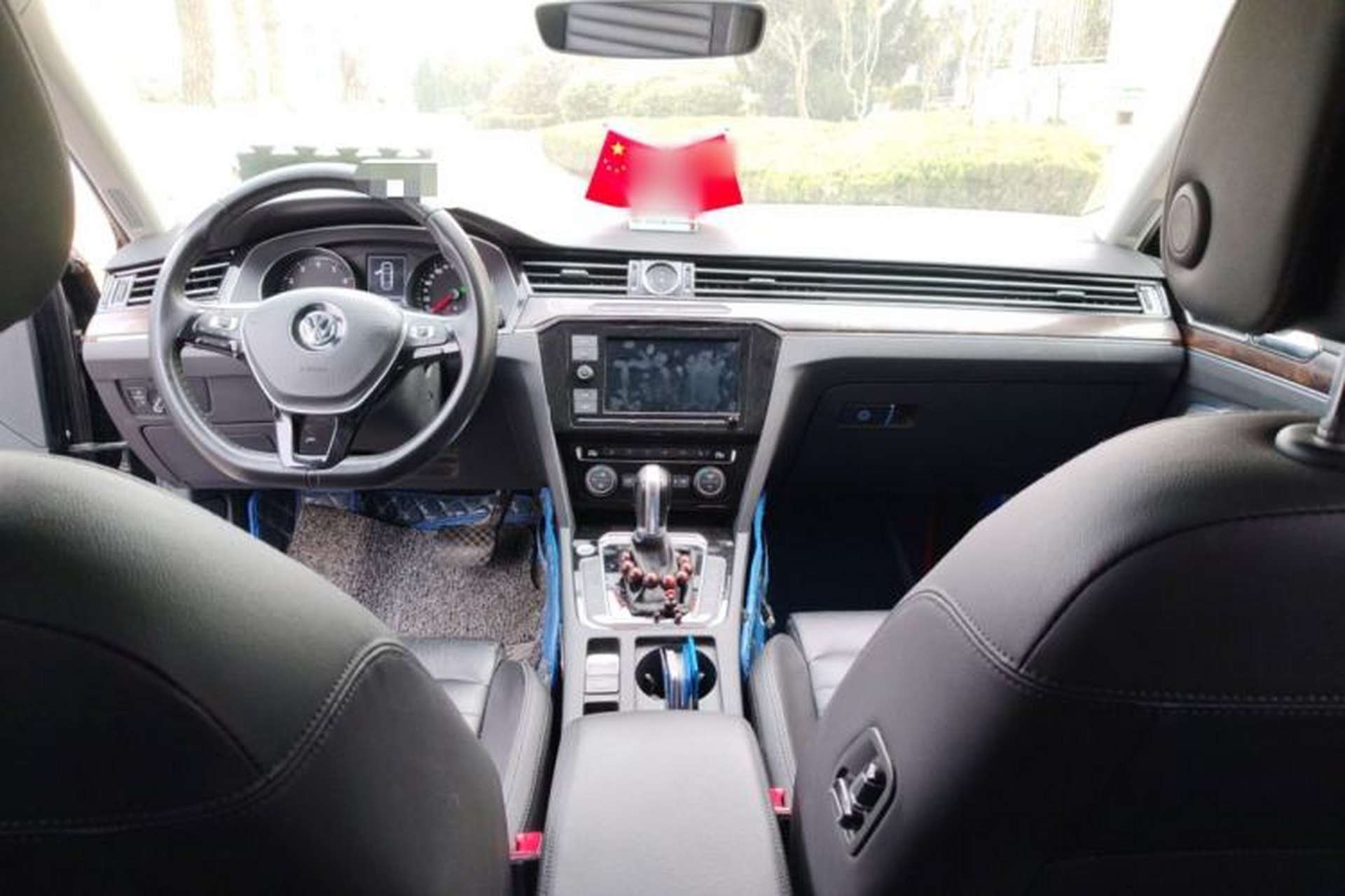 Used Volkswagen Magotan 2019 330TSI DSG Luxury Model China V Standard Center Console