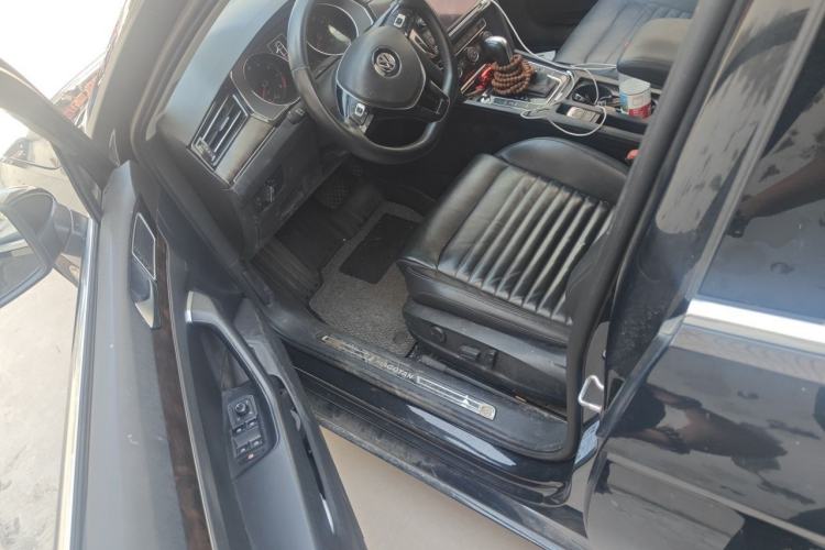 Used Volkswagen Magotan 2019 330TSI DSG Luxury Version China VI Standard Driver Seat