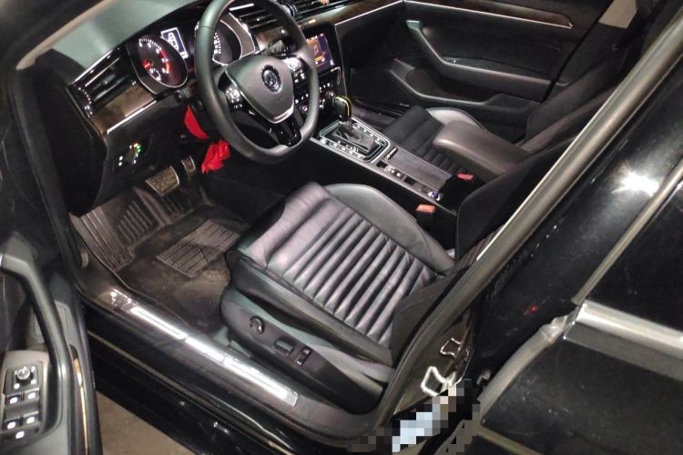 Used Volkswagen Magotan 2019 330TSI DSG Luxury Version China VI Standard Driver Seat