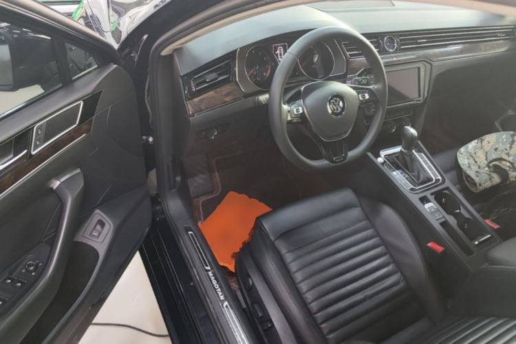 Used Volkswagen Magotan 2019 330TSI DSG Luxury Model China V Standard Driver Seat