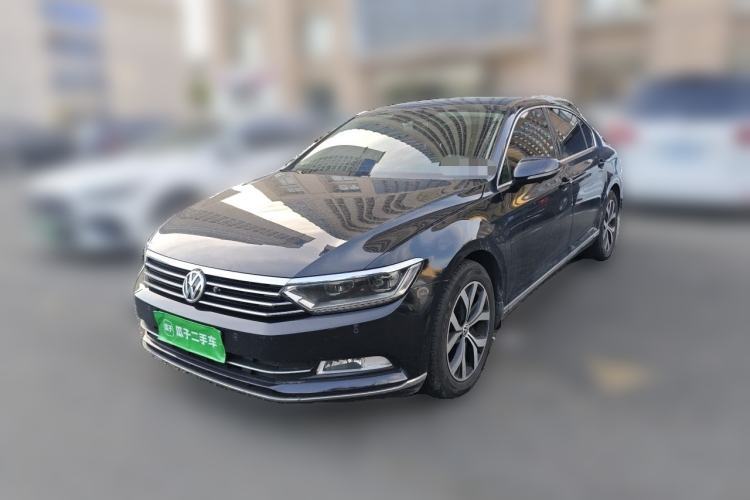 Used Volkswagen Magotan 2019 330TSI DSG Luxury Model China V Standard Guazi used car, China used car export, Used car for sale, Used cars, Cheapest cars for sale