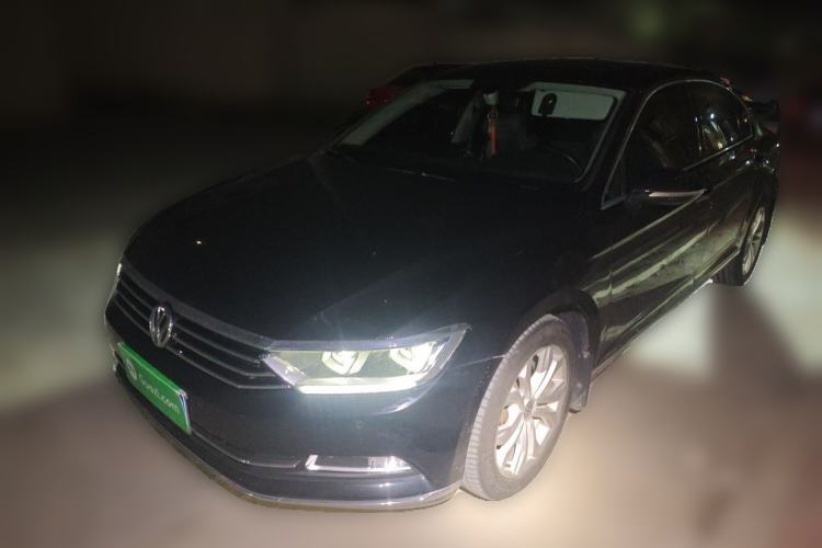 Used Volkswagen Magotan 2019 380TSI DSG Luxury Model China V Standard Guazi used car, China used car export, Used car for sale, Used  cars, Cheapest cars for sale