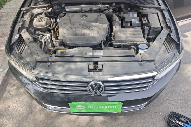 Used Volkswagen Magotan 2019 330TSI DSG Luxury Model China V Standard Engine Bay