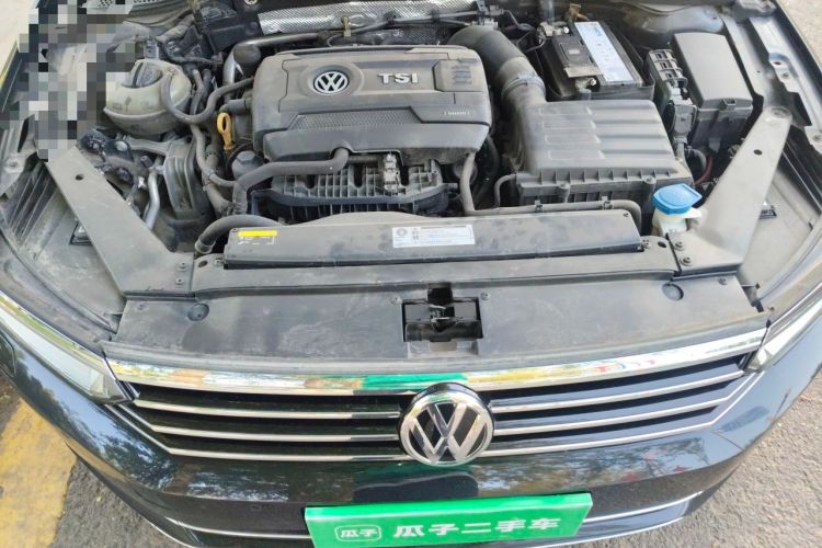 Used Volkswagen Magotan 2019 380TSI DSG Prestige Model China V Standard Engine Bay