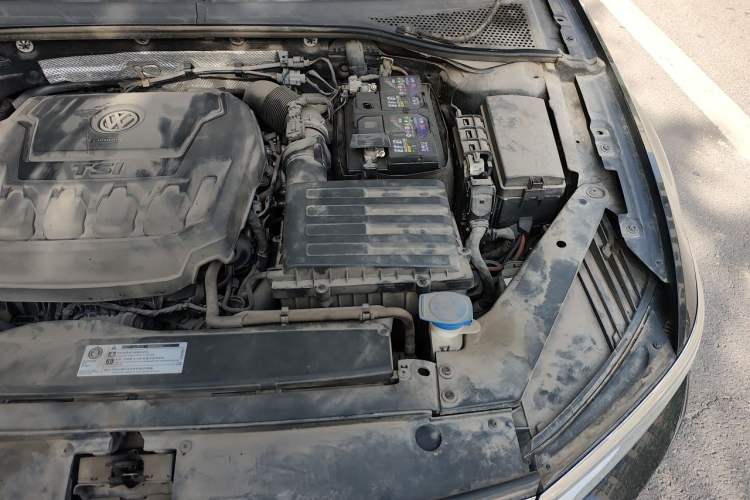 Used Volkswagen Magotan 2019 330TSI DSG Luxury Model China V Standard Engine Bay Left