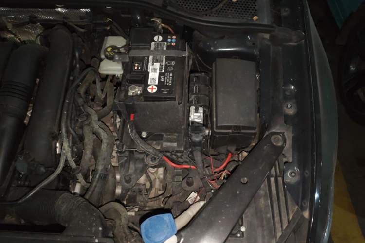 Used Volkswagen Magotan 2019 280TSI DSG Comfort Model China VI Standard Engine Bay Left