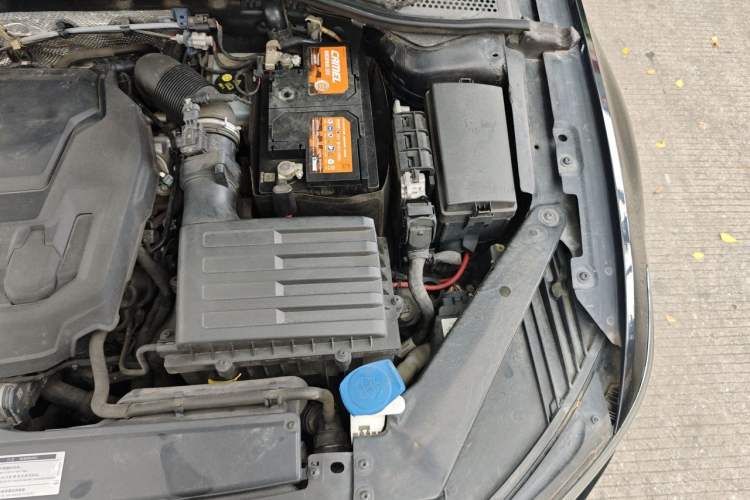 Used Volkswagen Magotan 2019 330TSI DSG Luxury Model China V Standard Engine Bay Left
