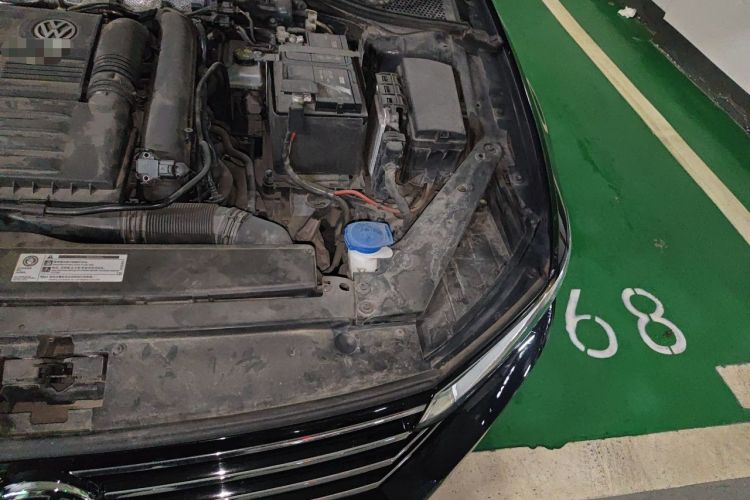 Used Volkswagen Magotan 2019 280TSI DSG Comfort Model China VI Standard Engine Bay Left