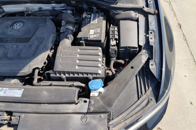 Used Volkswagen Magotan 2019 330TSI DSG Luxury Model China V Standard Engine Bay Left
