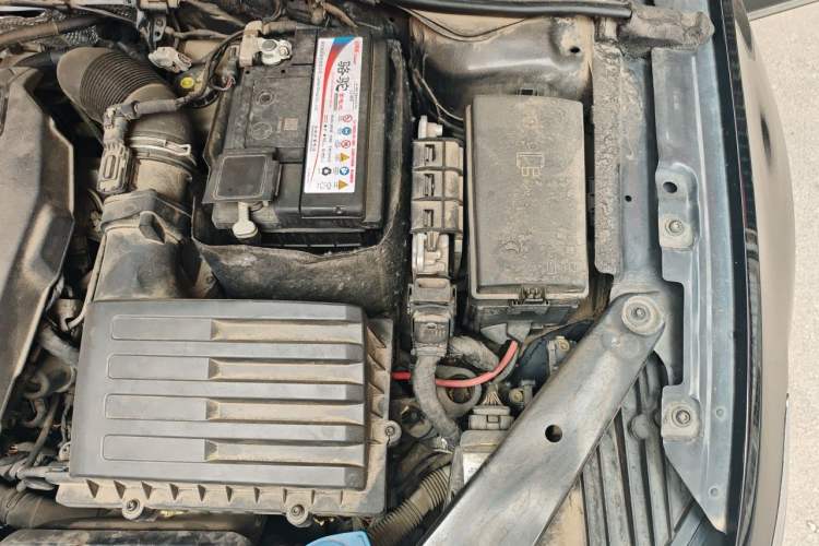 Used Volkswagen Magotan 2019 330TSI DSG Leading Model China VI Standard Engine Bay Left