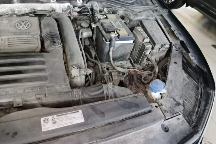 Used Volkswagen Magotan 2019 280TSI DSG Comfort Model China V Standard Engine Bay Left