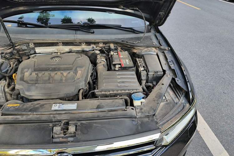 Used Volkswagen Magotan 2019 330TSI DSG Luxury Model China V Standard Engine Bay Left